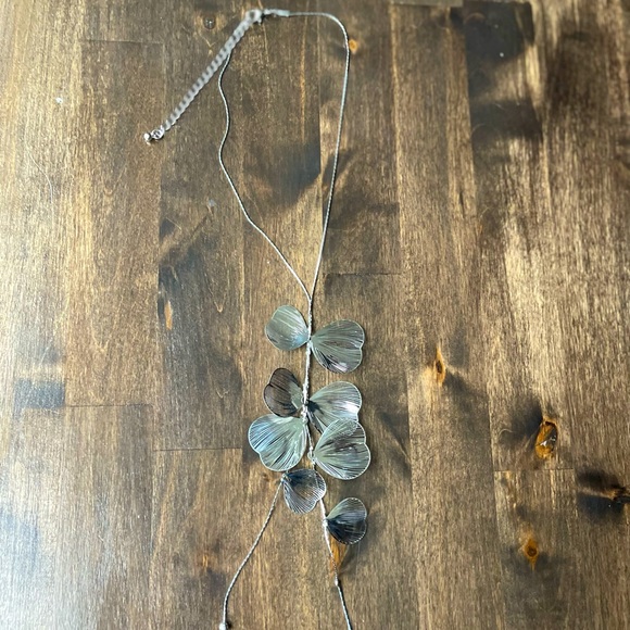 Silver Flower Necklace - Picture 6 of 6